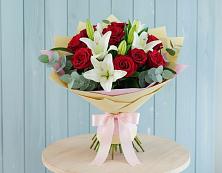 Букет цветов из:  Лилии и Розы в Борках