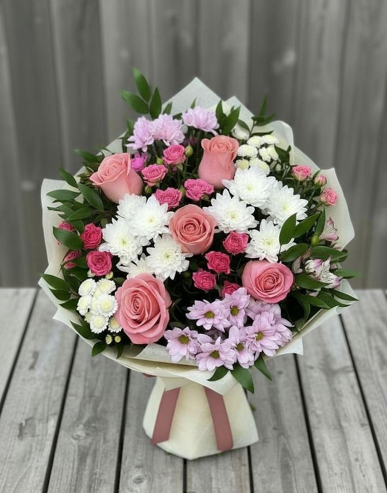 Букет цветов из: Альстромерии, Гвоздики, Розы и Хризантемы в Борках