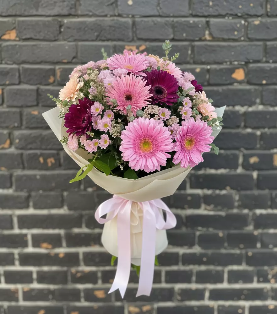 Букет цветов из: Герберы и Хризантемы в Борках