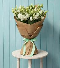 Букет цветов из:  Лизиантусы в Борках