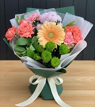 Букет цветов из:  Гвоздики, Розы, Герберы и Хризантемы #REPLACE_PRED# Борках