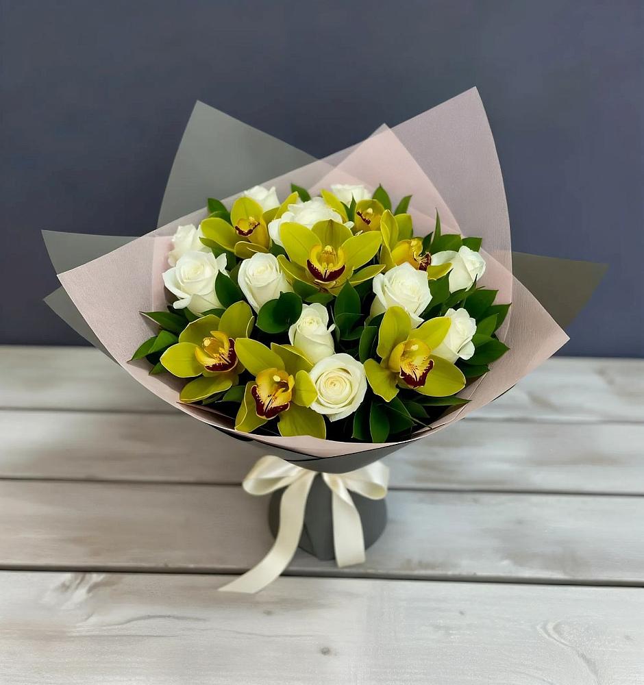 Букет цветов из: Орхидеи и Розы в Борках