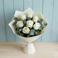 Букет Белые розы в Эвкалипте в Борках