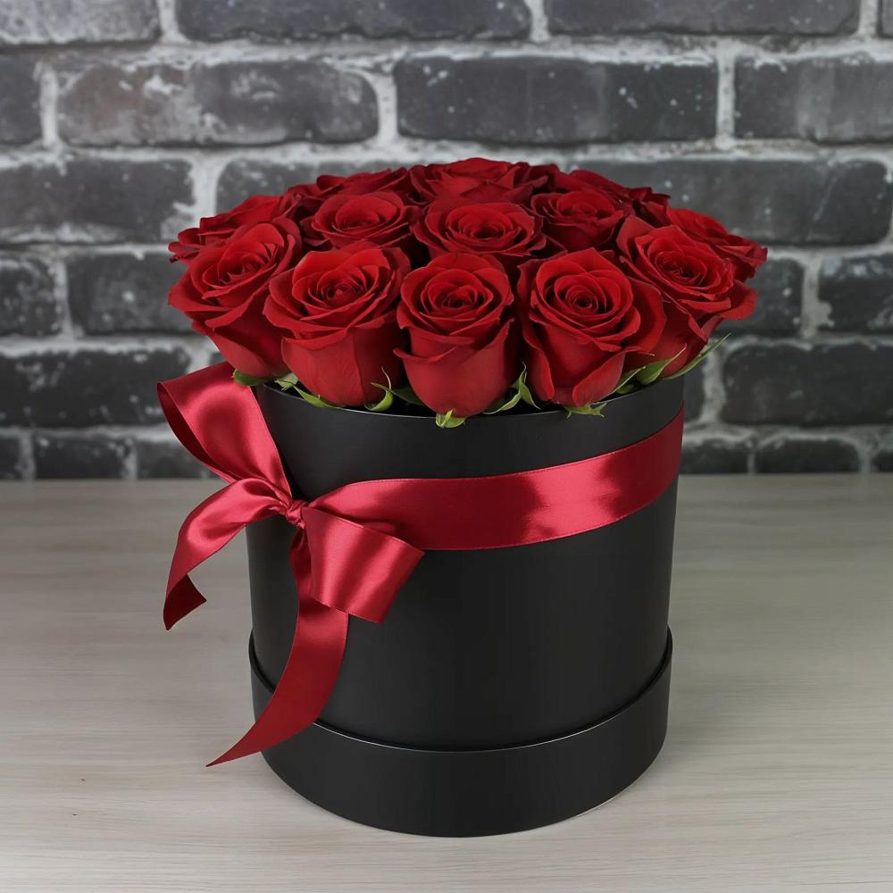 Цветочная композиция из Розы в шляпной коробке в Борках